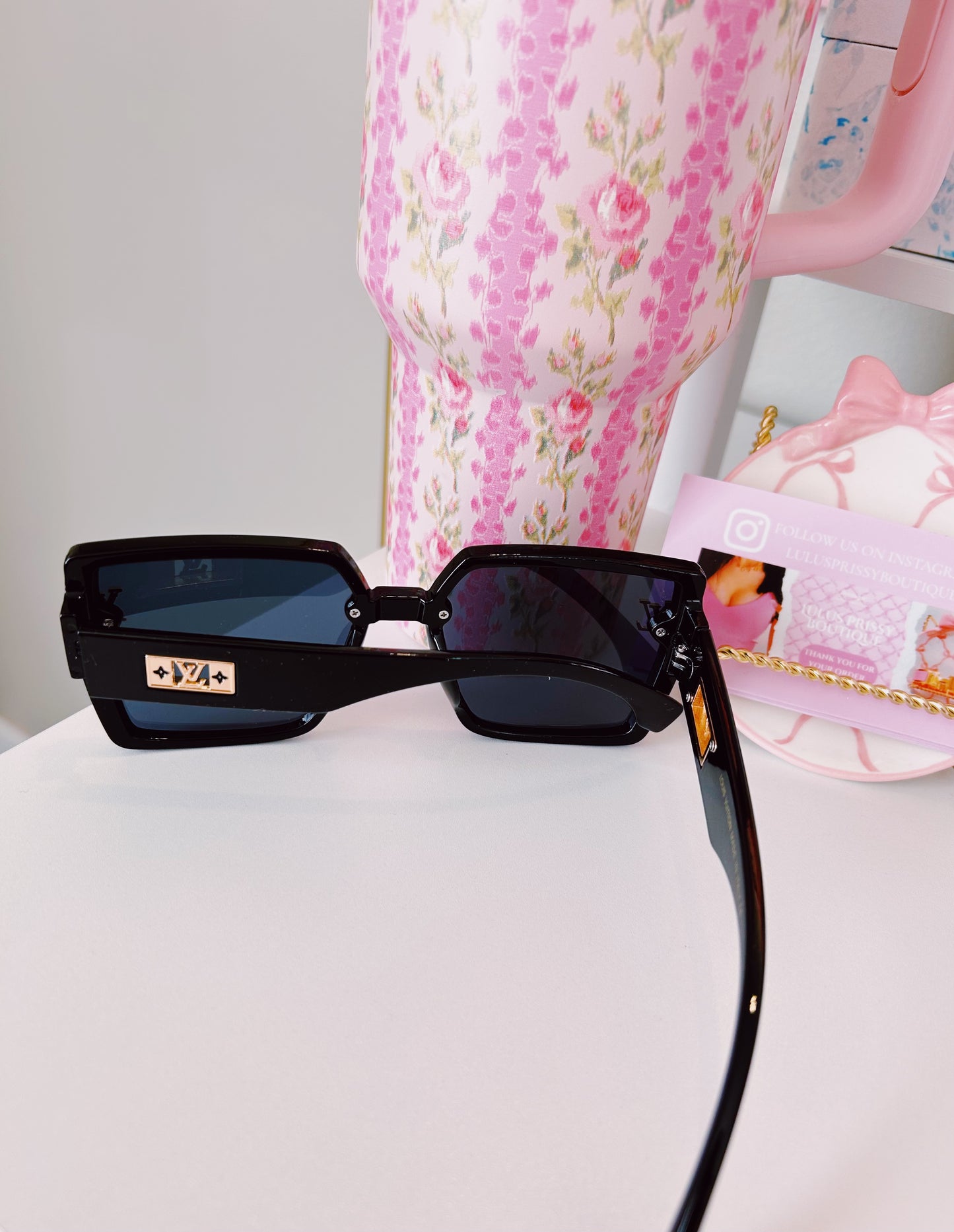 βοΈlv shadesβοΈ