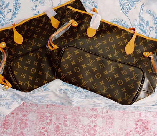 ⭐️lulu’s xl bag⭐️